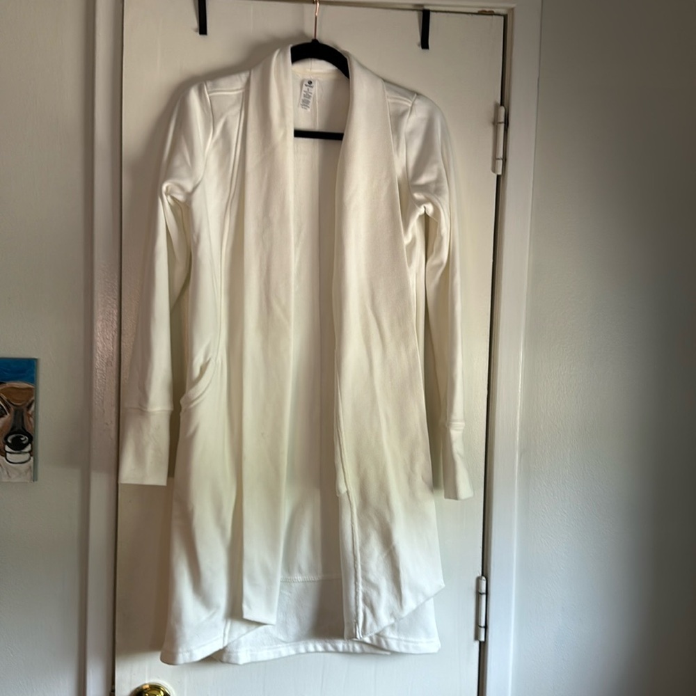 NWOT Small structured white cardigan